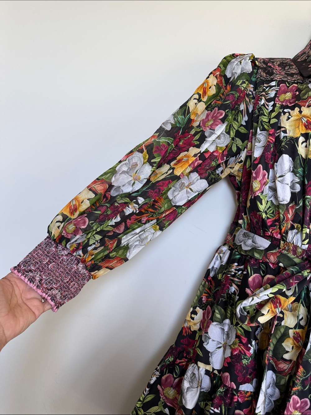 Alice + Olivia Black Floral Tie-Waist Long-Sleeve Mini Dress - Picture 3 of 8